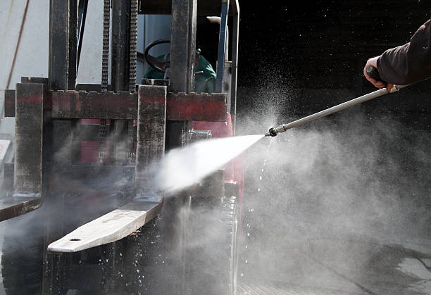 Best Parking Lot and Garage Cleaning  in Onalaska, WI